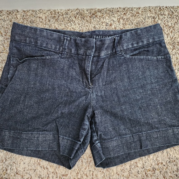 The Limited 6R Tailored Short Chambray Denim Jean Shorts - Picture 1 of 3